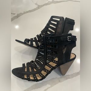 Vince Camuto Evalina Lasercut Sandal 8 black strap